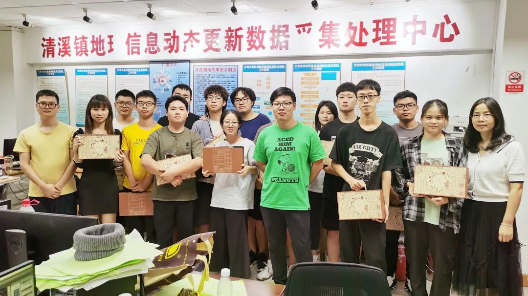 月满中秋 情满人心丨PP电子游戏集团走访慰问项目部一线员工