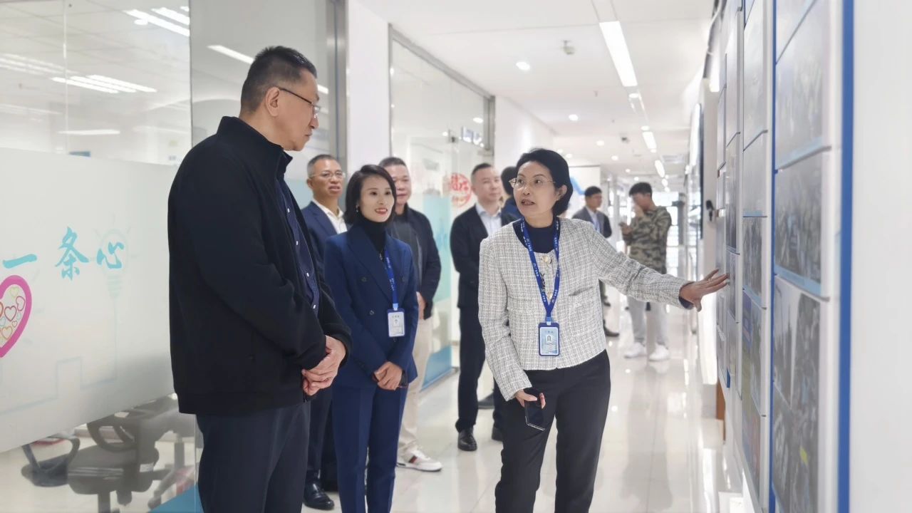 PP电子游戏集团｜汉中市南城街路党政代表团来访，调研数字化转型与智能化发展