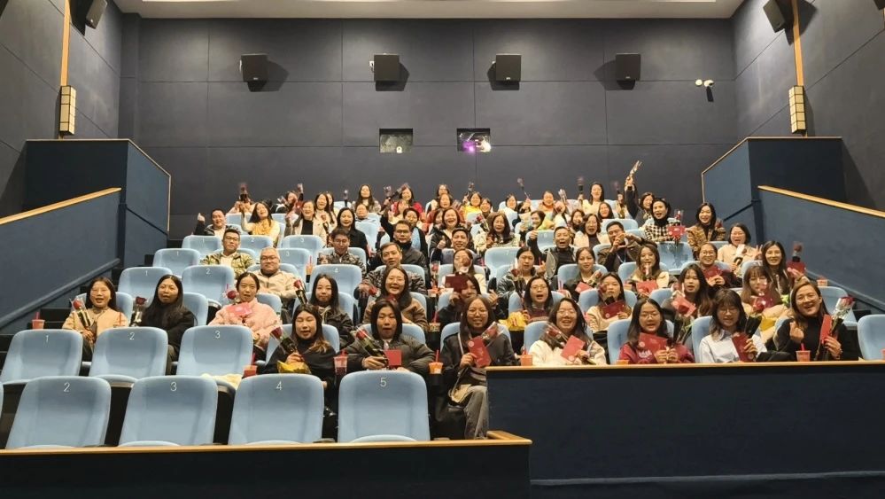 PP电子游戏集团丨光影开放 致敬“她力量”