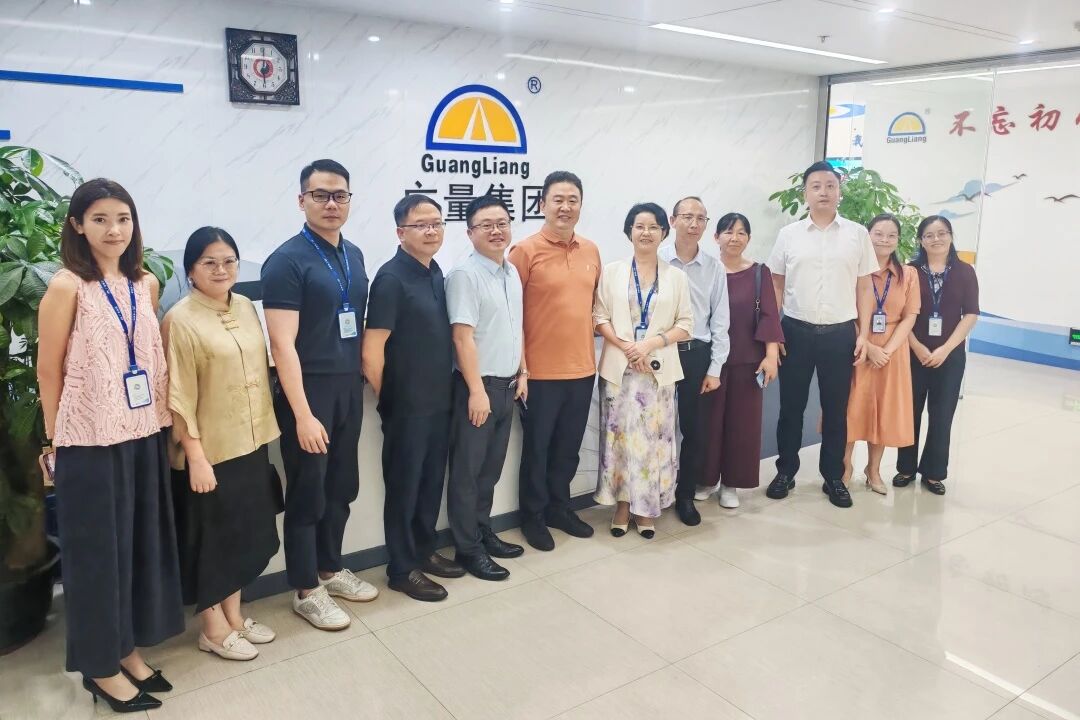 PP电子游戏集团丨贵州大数据局辅导光临参观，共探实景三维+数据身分资产化驱动的AI融合发展